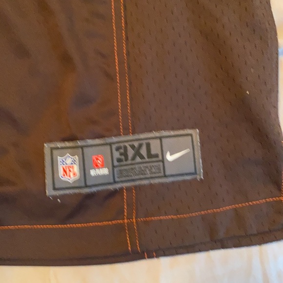 Baker mayfield browns jersey small holes burned in dryer - Picture 5 of 6